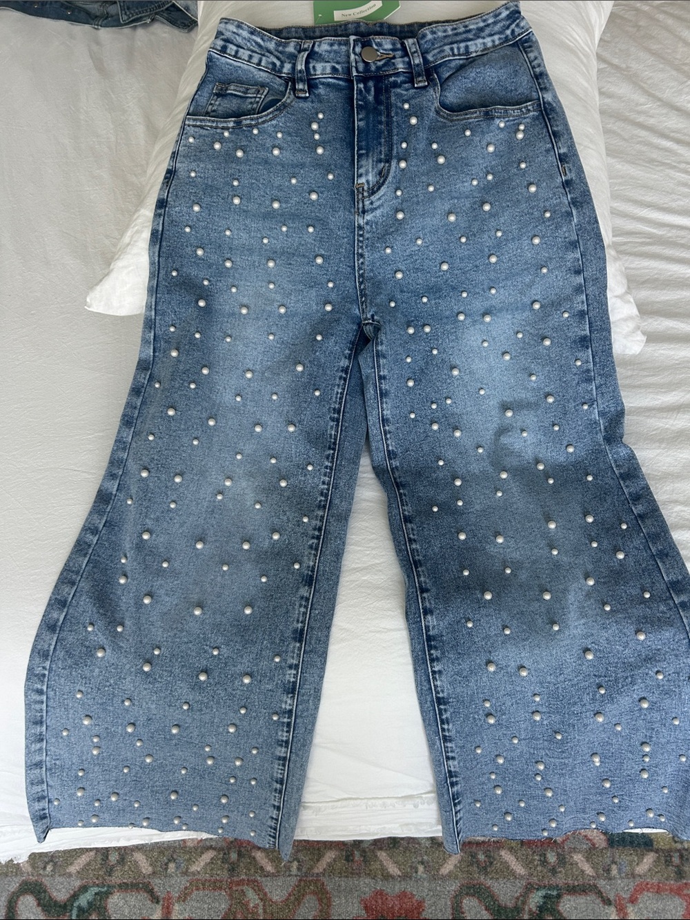 Pearl-Studded Wide-Leg Blue Jeans - Picture 8 of 8